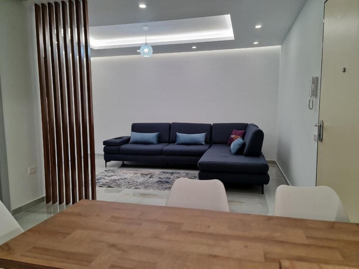 Alvi Apartment