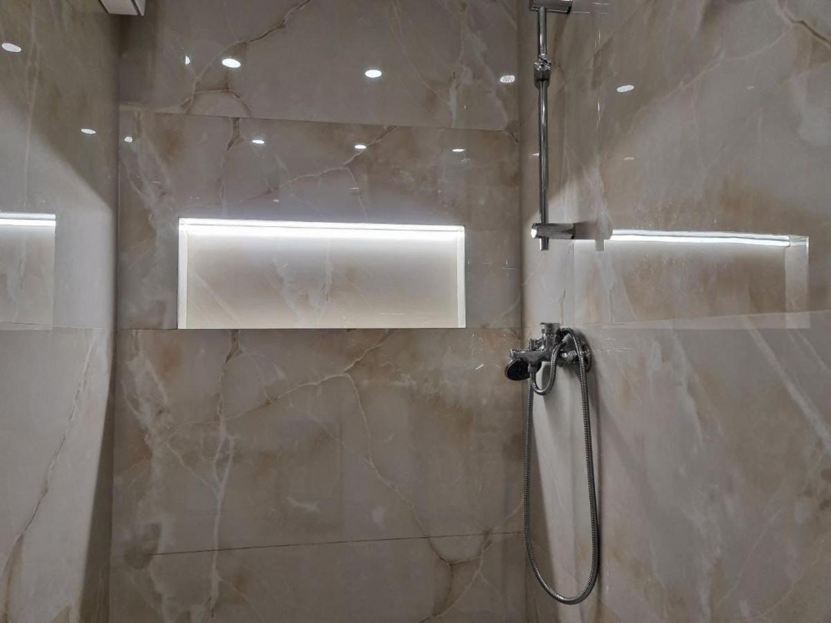 Alvi Apartment Golem (Tirana)